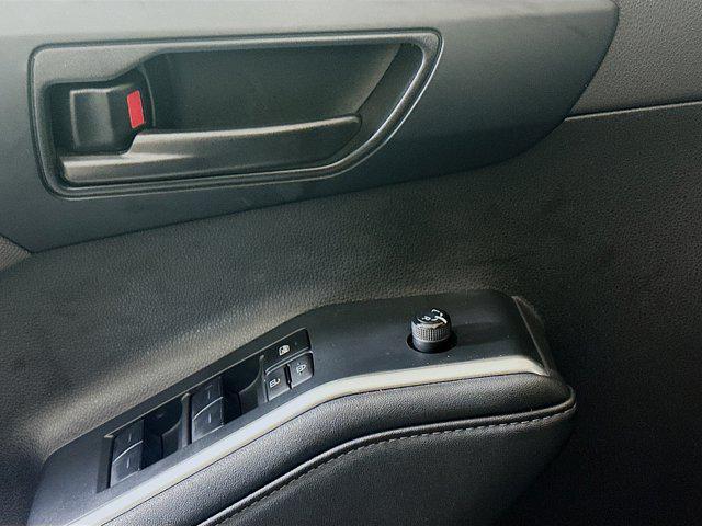 used 2024 Toyota Highlander car, priced at $31,487