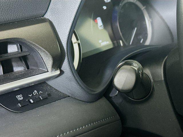 used 2024 Toyota Highlander car, priced at $31,487