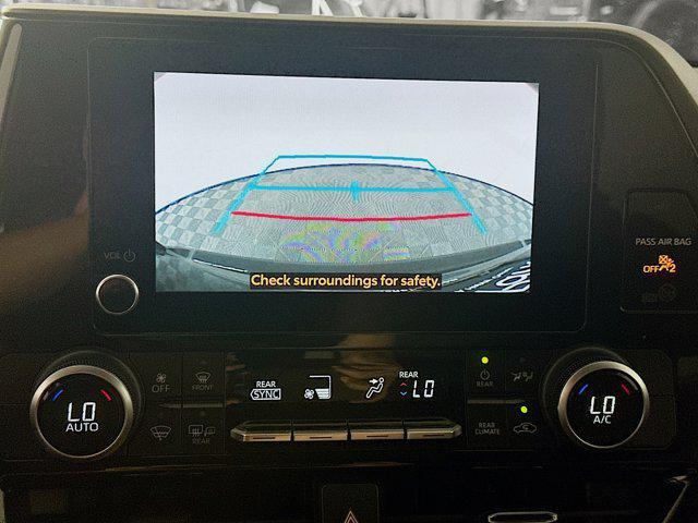 used 2024 Toyota Highlander car, priced at $31,487