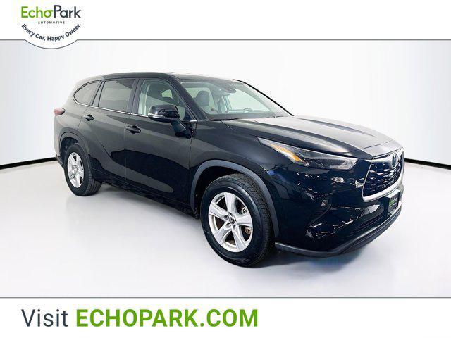 used 2024 Toyota Highlander car, priced at $34,597