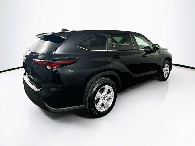 used 2024 Toyota Highlander car, priced at $31,397