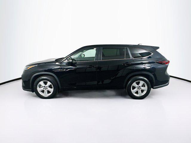 used 2024 Toyota Highlander car, priced at $31,397
