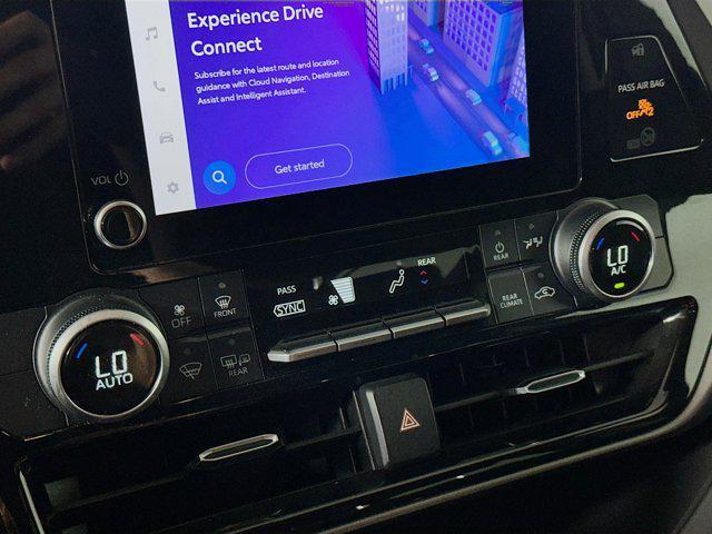 used 2024 Toyota Highlander car, priced at $31,397