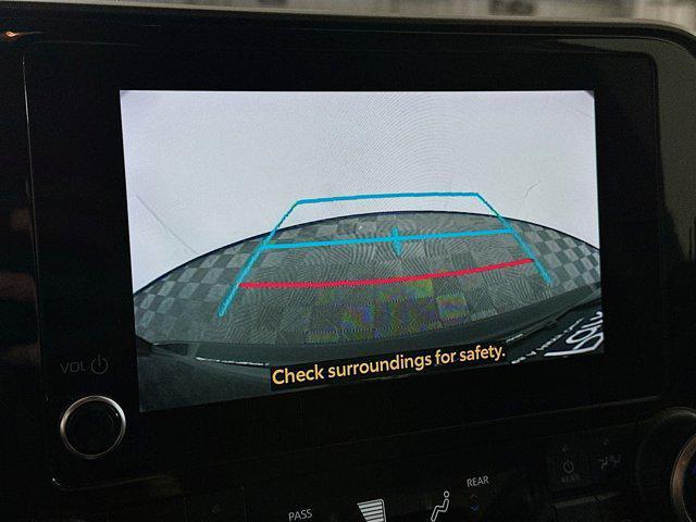 used 2024 Toyota Highlander car, priced at $31,397