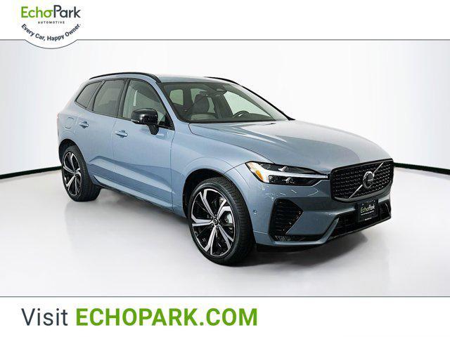 used 2022 Volvo XC60 car, priced at $35,189