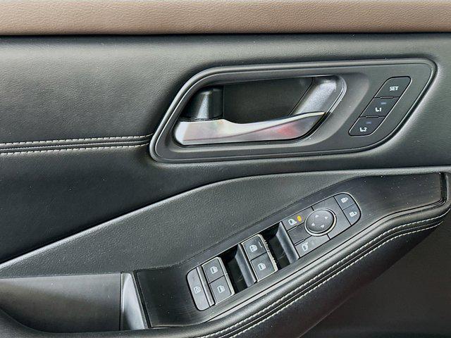 used 2022 Nissan Rogue car, priced at $21,999