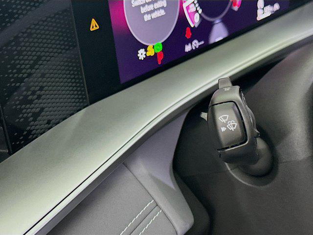 used 2025 Volkswagen Tiguan car, priced at $31,996