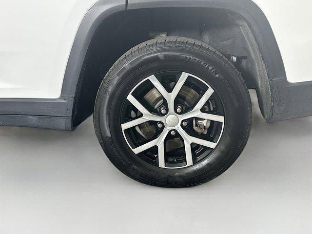 used 2024 Jeep Grand Cherokee L car, priced at $29,997