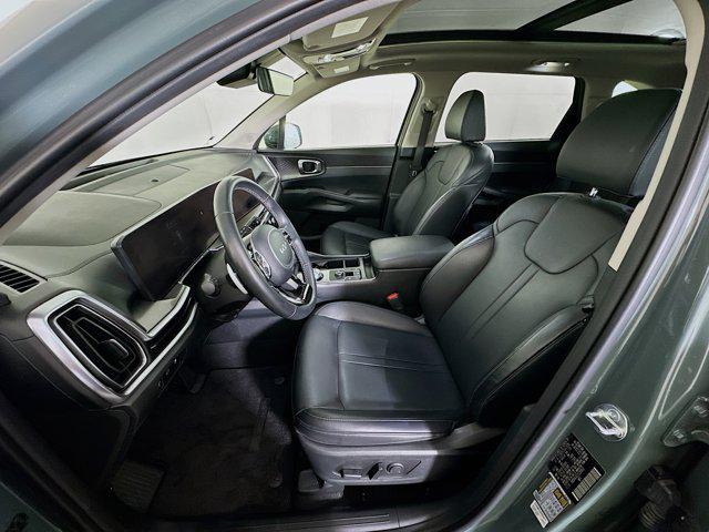 used 2025 Kia Sorento Hybrid car, priced at $31,597
