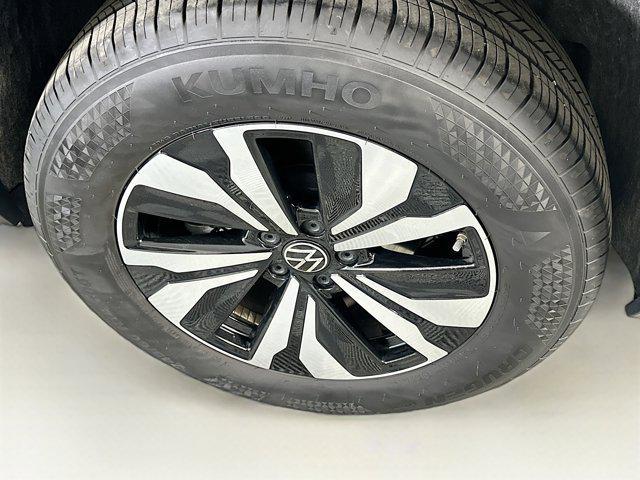 used 2024 Volkswagen Atlas car, priced at $31,797