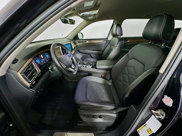 used 2024 Volkswagen Atlas car, priced at $27,996