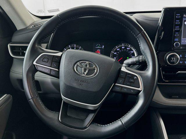 used 2022 Toyota Highlander car, priced at $28,197