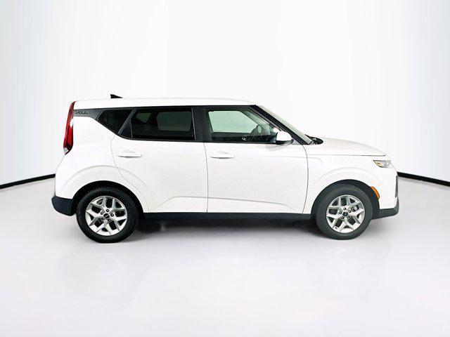 used 2022 Kia Soul car, priced at $14,989