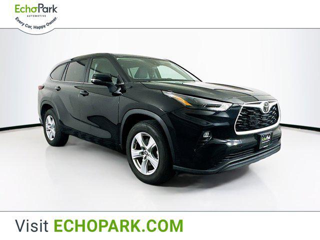 used 2024 Toyota Highlander car, priced at $33,397