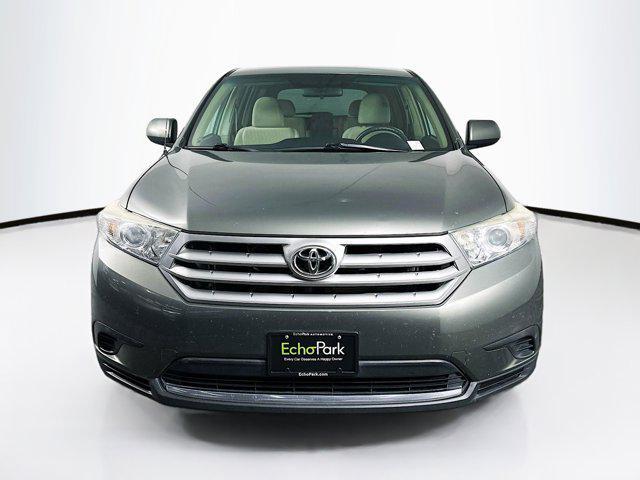 used 2011 Toyota Highlander car, priced at $8,699