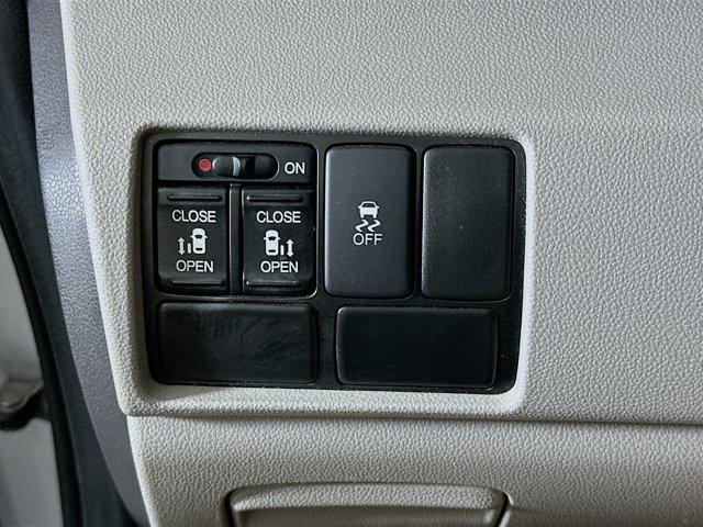 used 2013 Honda Odyssey car, priced at $8,799