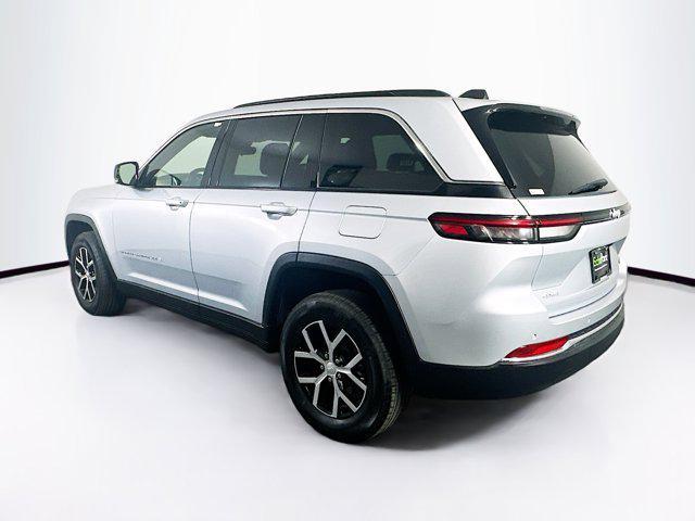 used 2024 Jeep Grand Cherokee car, priced at $29,987