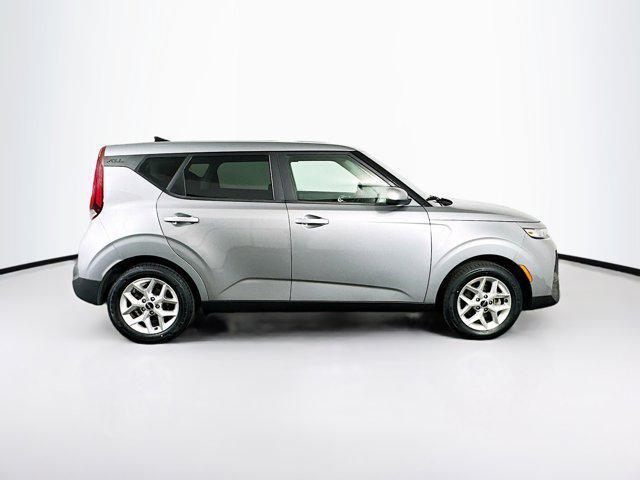 used 2022 Kia Soul car, priced at $15,689