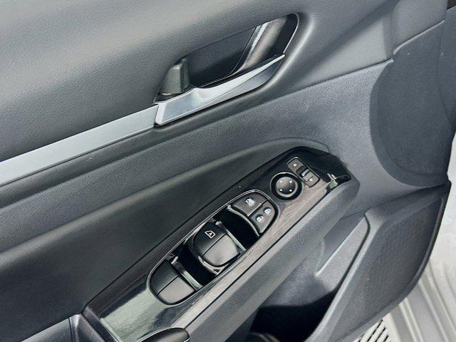 used 2023 Nissan Altima car, priced at $18,297