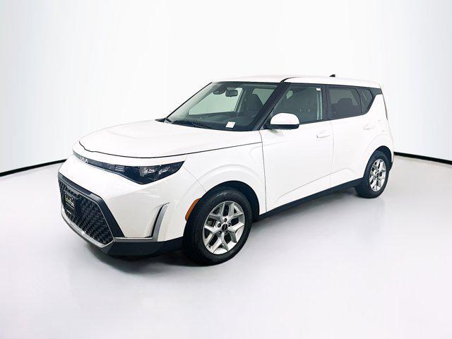 used 2024 Kia Soul car, priced at $15,797