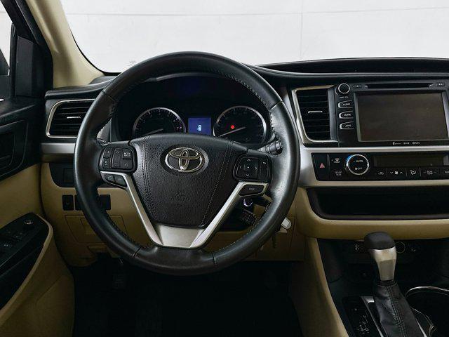 used 2016 Toyota Highlander car, priced at $19,599