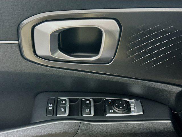used 2024 Kia Sorento car, priced at $28,297