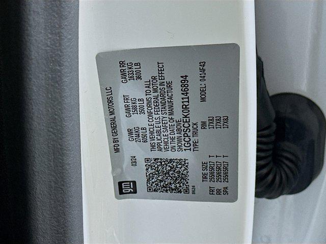 used 2024 Chevrolet Colorado car, priced at $29,996