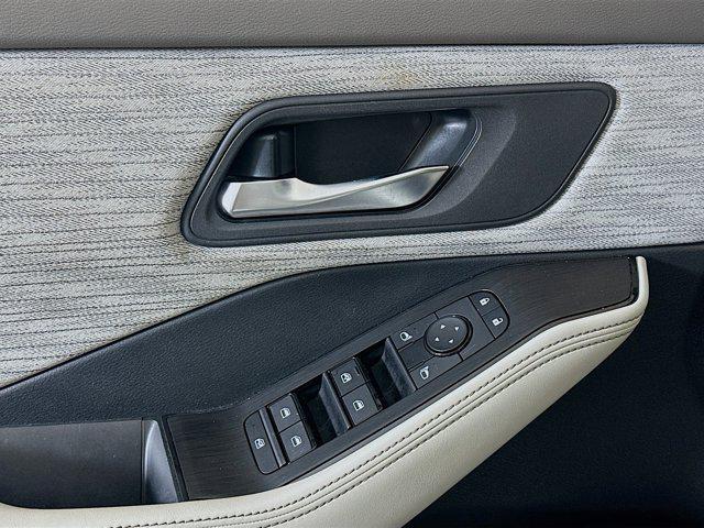 used 2023 Nissan Rogue car, priced at $19,787