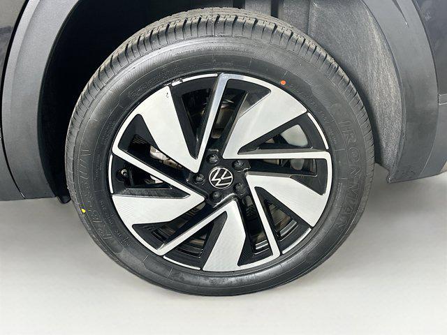used 2024 Volkswagen Atlas car, priced at $26,887