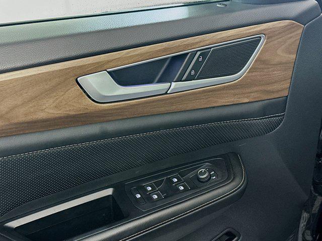 used 2024 Volkswagen Atlas car, priced at $26,887