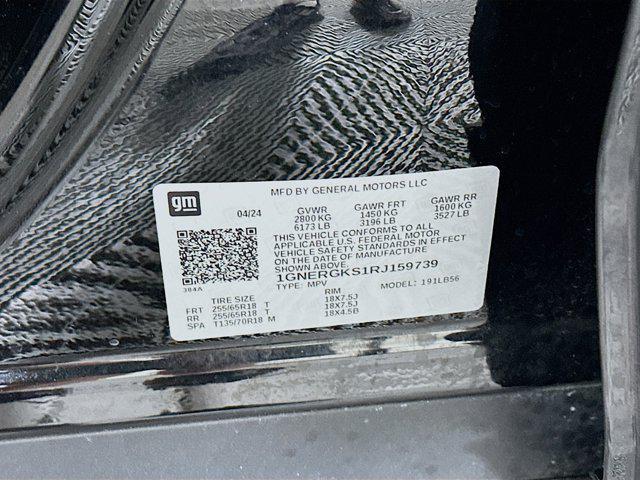 used 2024 Chevrolet Traverse car, priced at $33,996