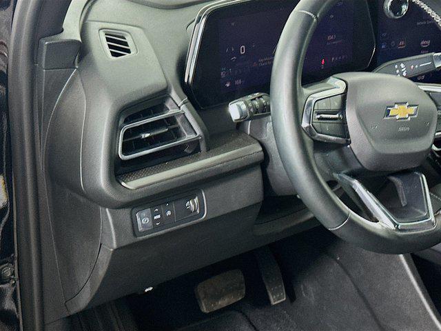 used 2024 Chevrolet Traverse car, priced at $33,996