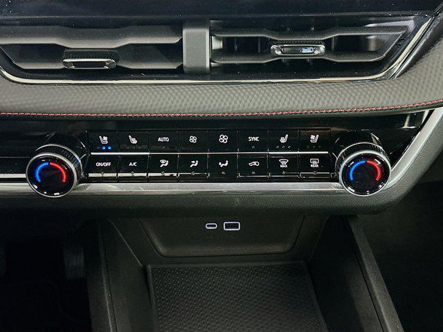 used 2025 Chevrolet Equinox car, priced at $29,987