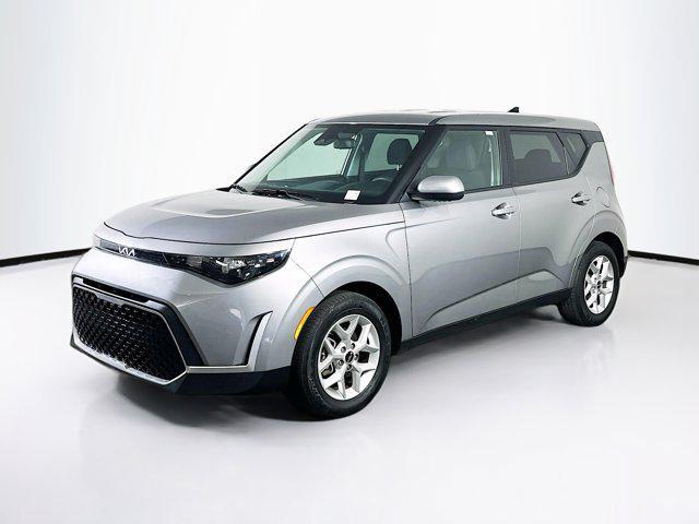 used 2024 Kia Soul car, priced at $14,996