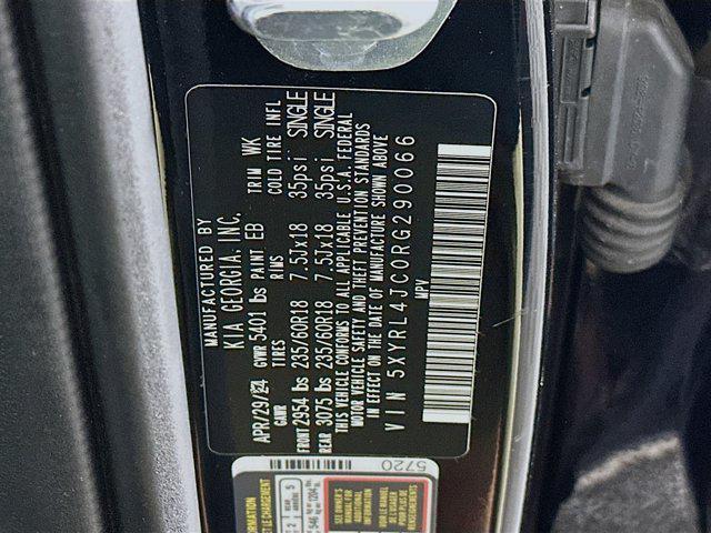 used 2024 Kia Sorento car, priced at $28,197