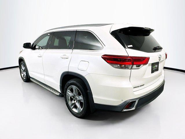 used 2019 Toyota Highlander car, priced at $26,489