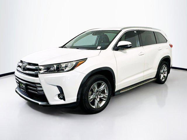 used 2019 Toyota Highlander car, priced at $26,489