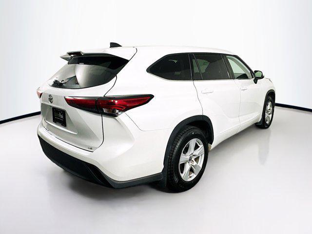 used 2022 Toyota Highlander car, priced at $28,489