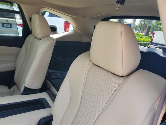 used 2023 Acura MDX car, priced at $40,088