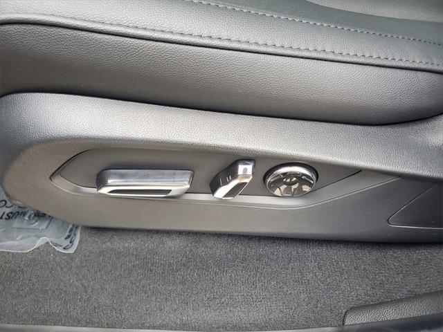 used 2025 Acura MDX car, priced at $48,888