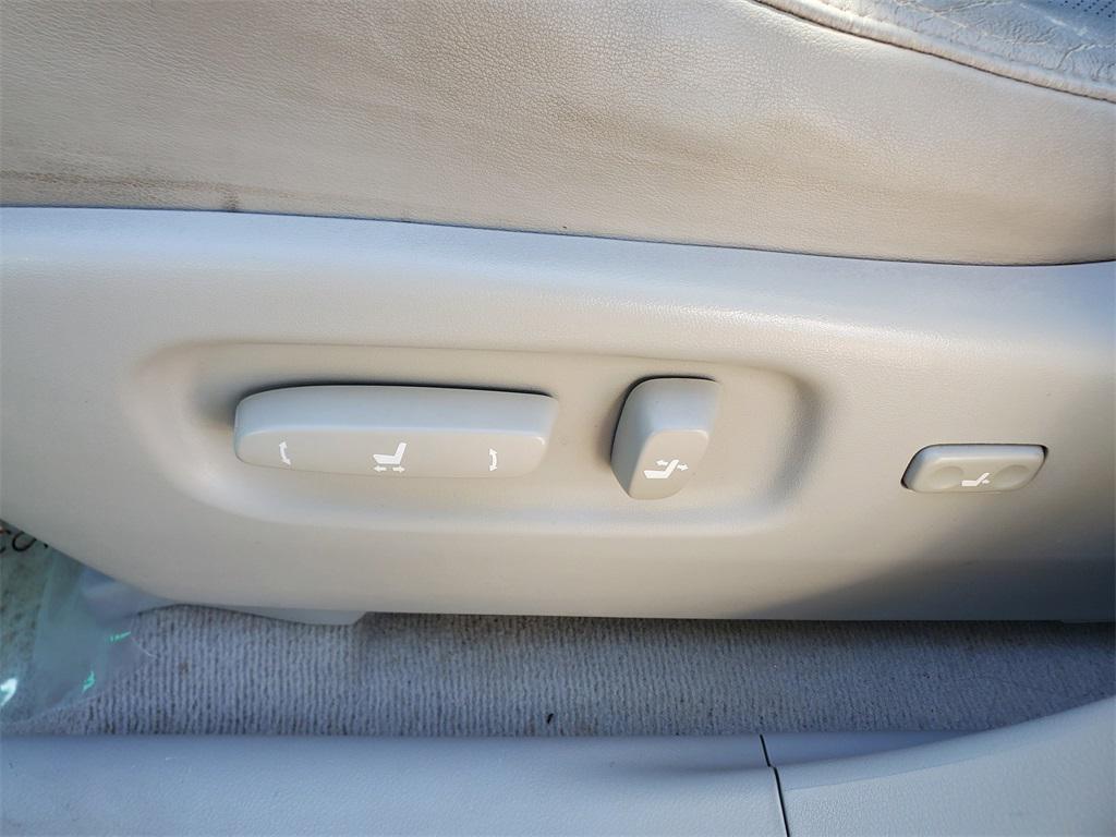 used 2011 Lexus RX 350 car, priced at $11,488