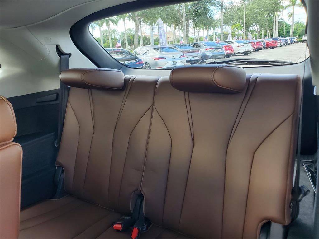 used 2023 Acura MDX car, priced at $38,999
