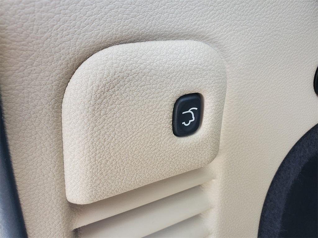 used 2015 Jeep Grand Cherokee car, priced at $9,988
