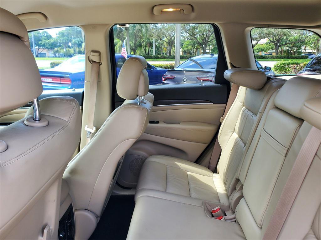 used 2015 Jeep Grand Cherokee car, priced at $9,988