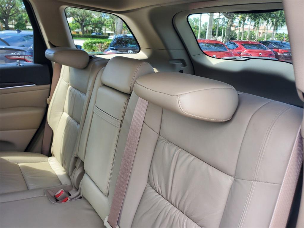 used 2015 Jeep Grand Cherokee car, priced at $9,988