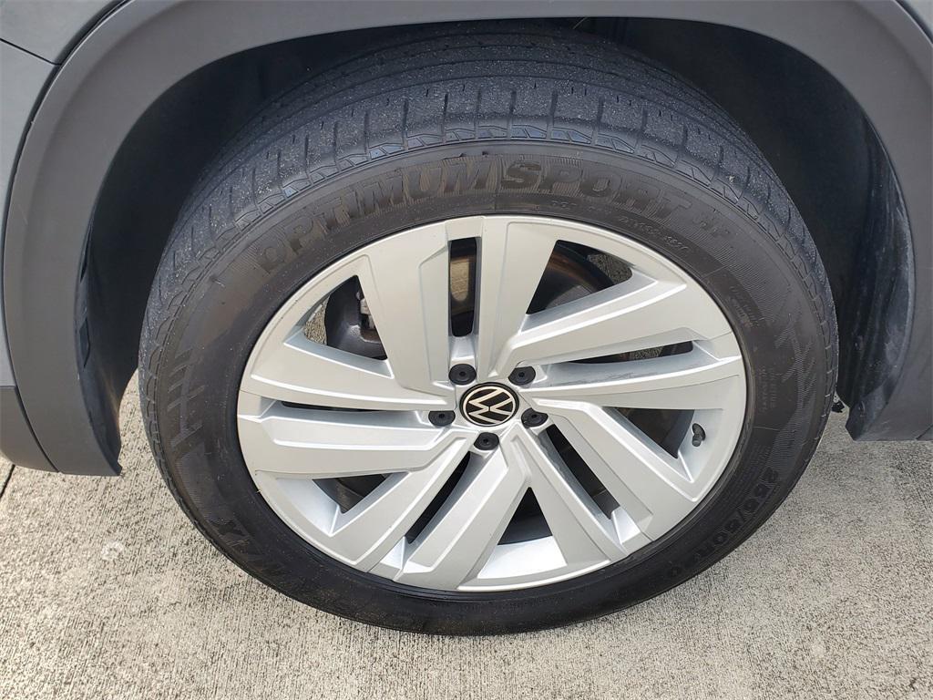 used 2021 Volkswagen Atlas Cross Sport car, priced at $21,388