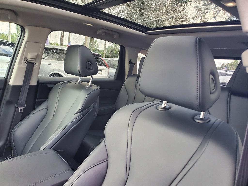 used 2023 Acura MDX car, priced at $34,088