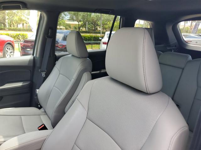 used 2022 Honda Passport car, priced at $29,088