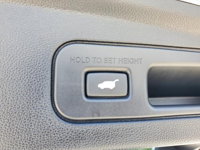 used 2025 Acura MDX car, priced at $50,888