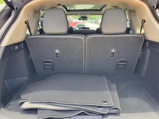 used 2025 Acura MDX car, priced at $50,888